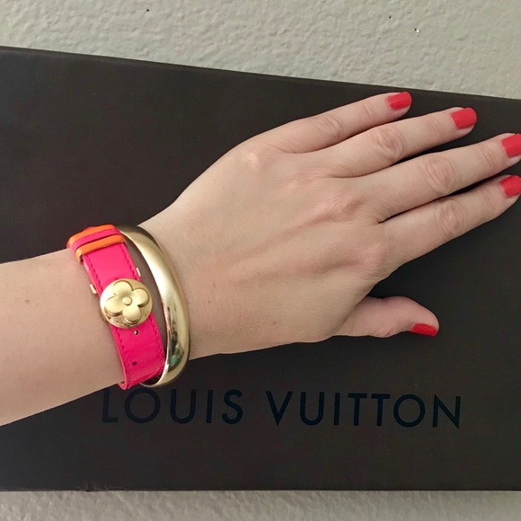 Louis Vuitton Pink Monogram Vernis Bracelet - Picture 2 of 8